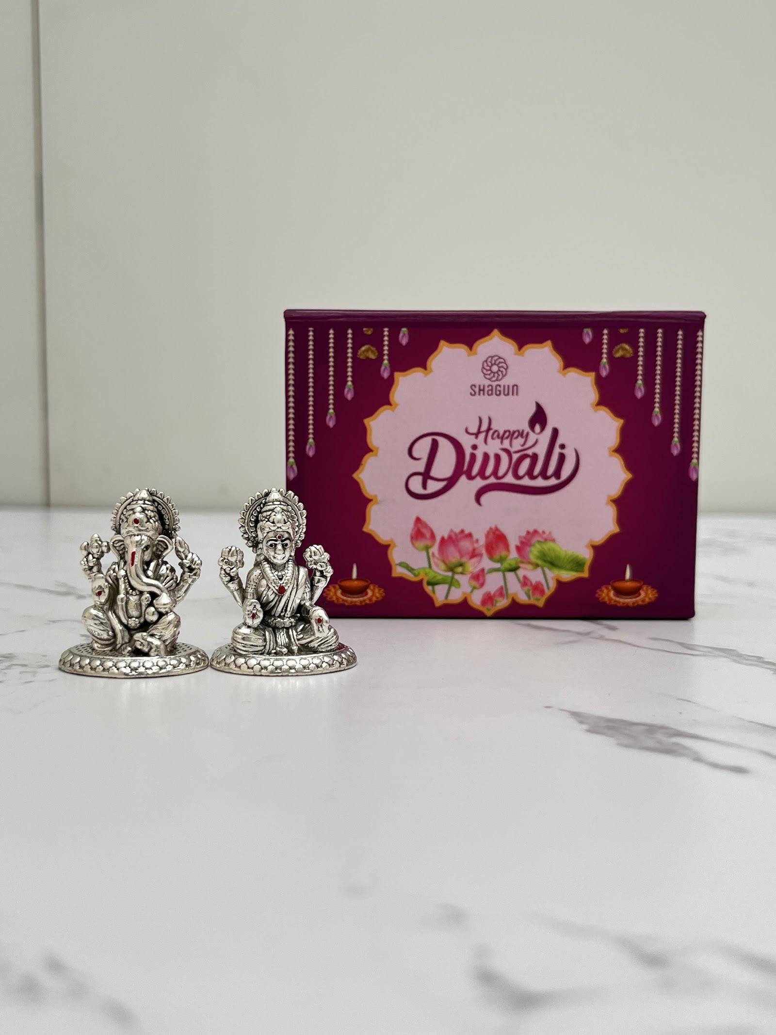 Silver Lakshmi Ganesh Idol · 18 g, sterling silver