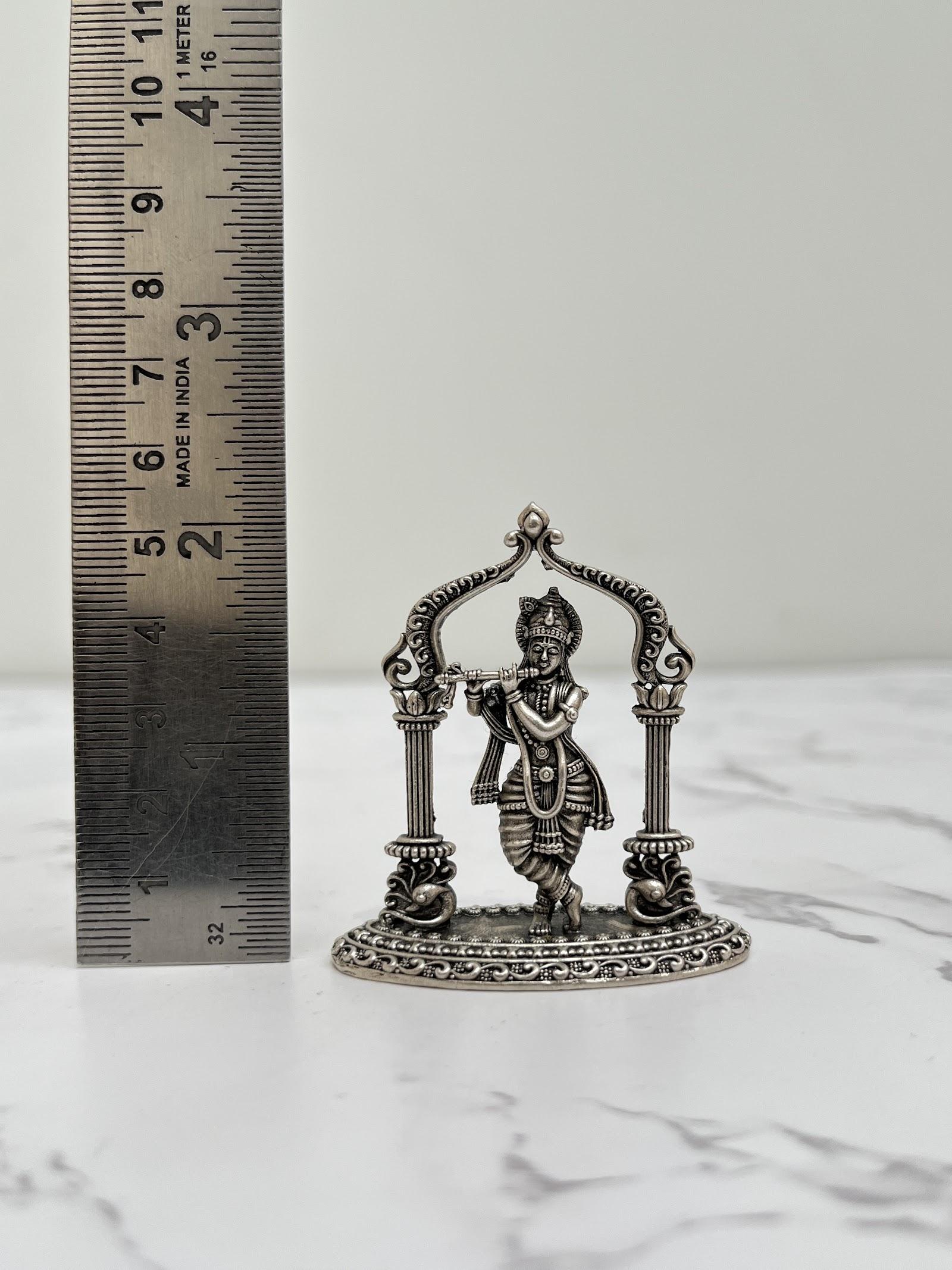 Silver Krishna Idol · 31 g, sterling silver