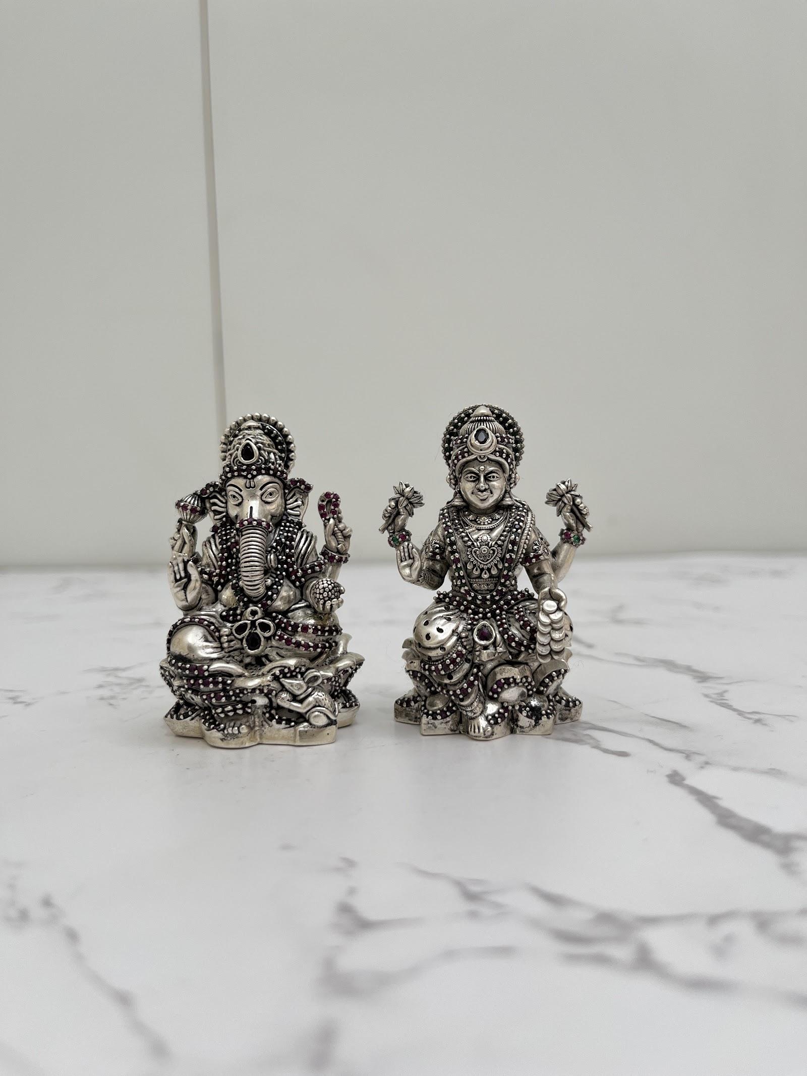 Silver Lakshmi Ganesh Idol · 180 g, sterling silver