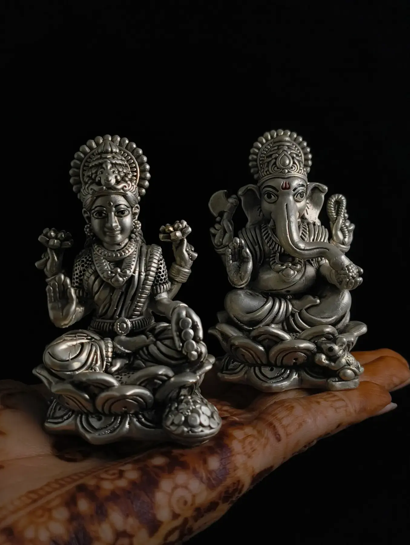 Lakshmi & Ganesh, in silver