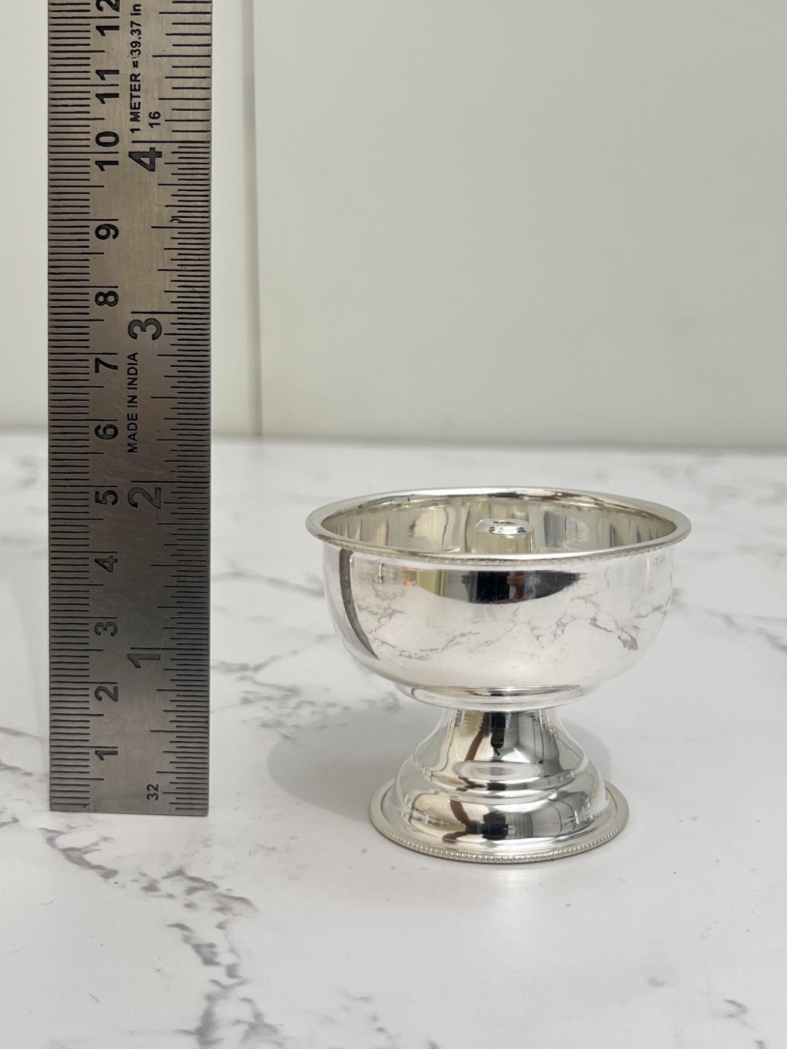 Silver Pedestal Bowl Diya · 24–30 g — 30 g