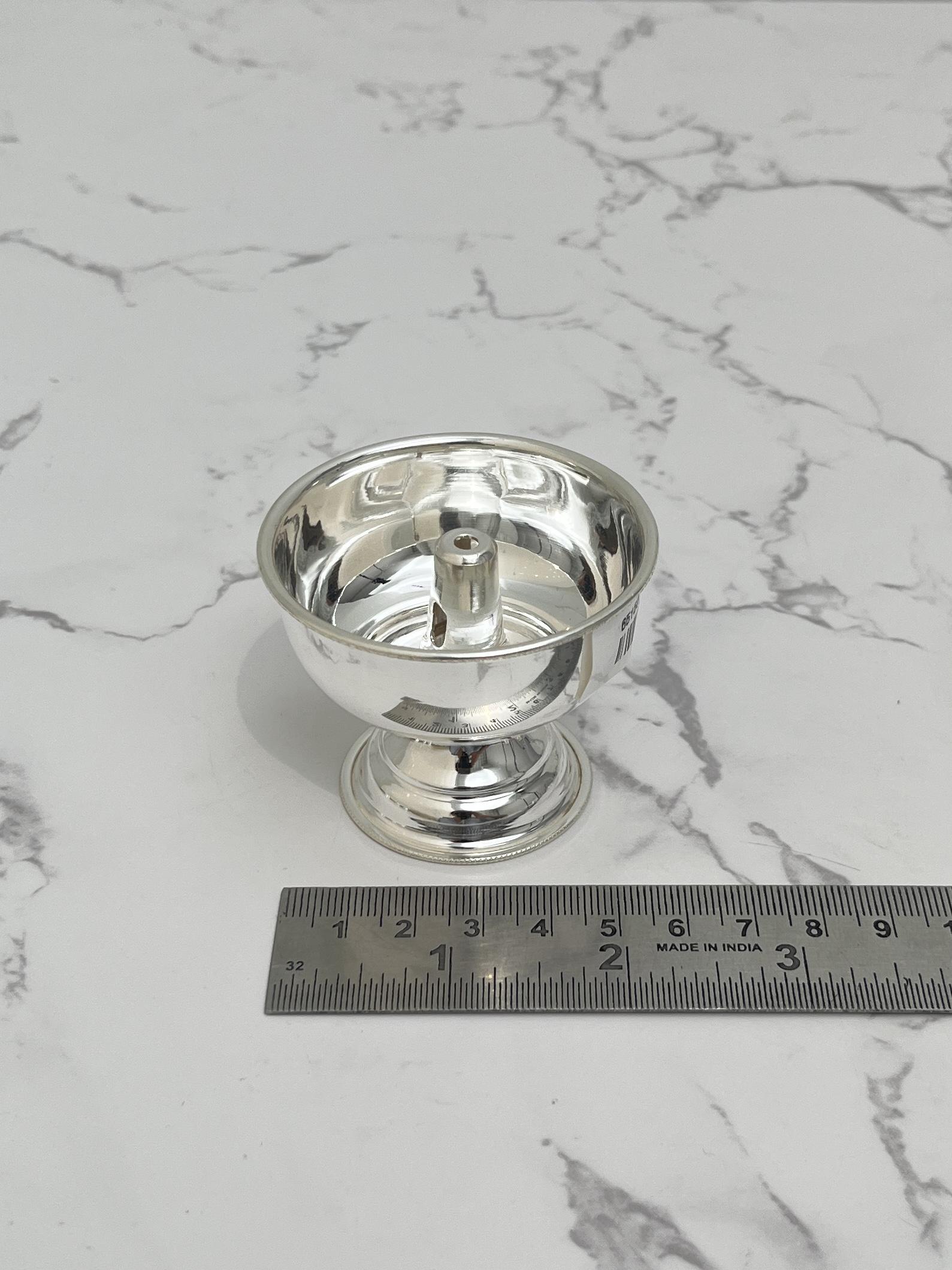 Silver Pedestal Bowl Diya · 24–30 g — 30 g