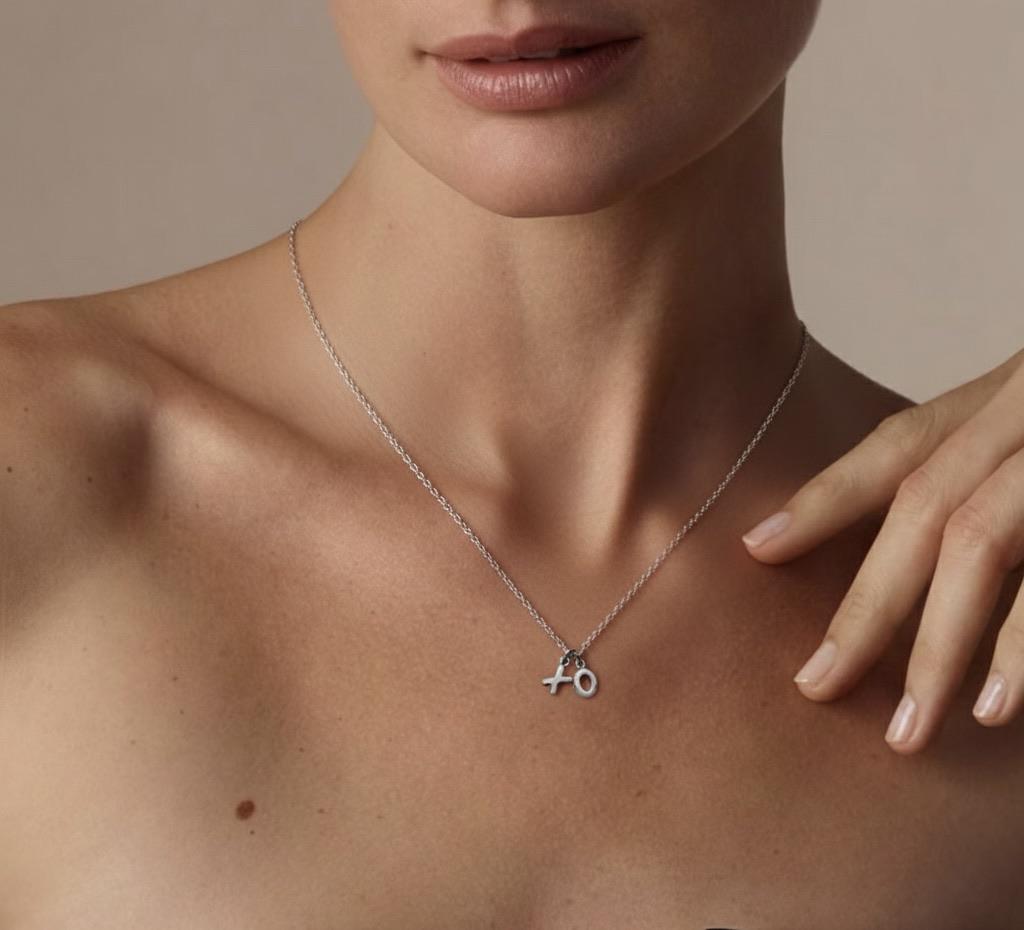 XO Pendant