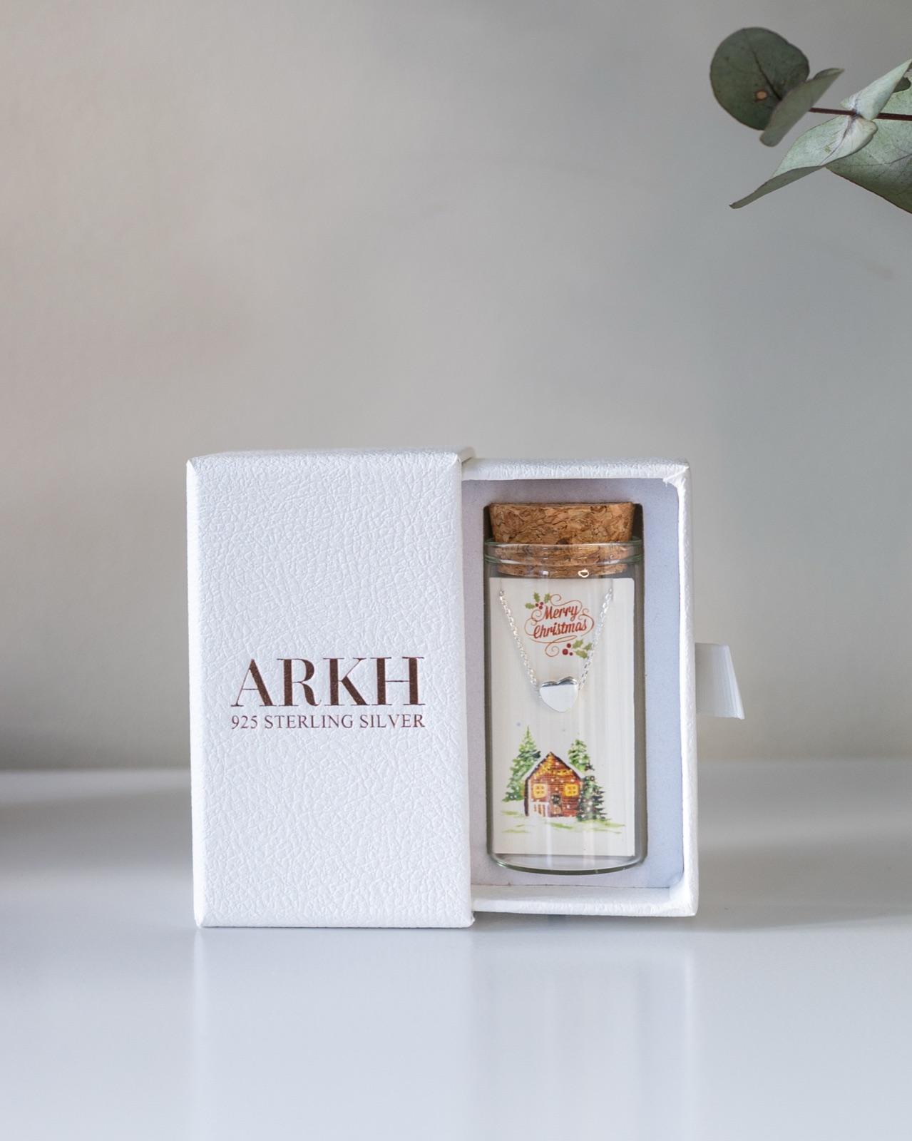 Heart Necklace — Christmas (cabin)