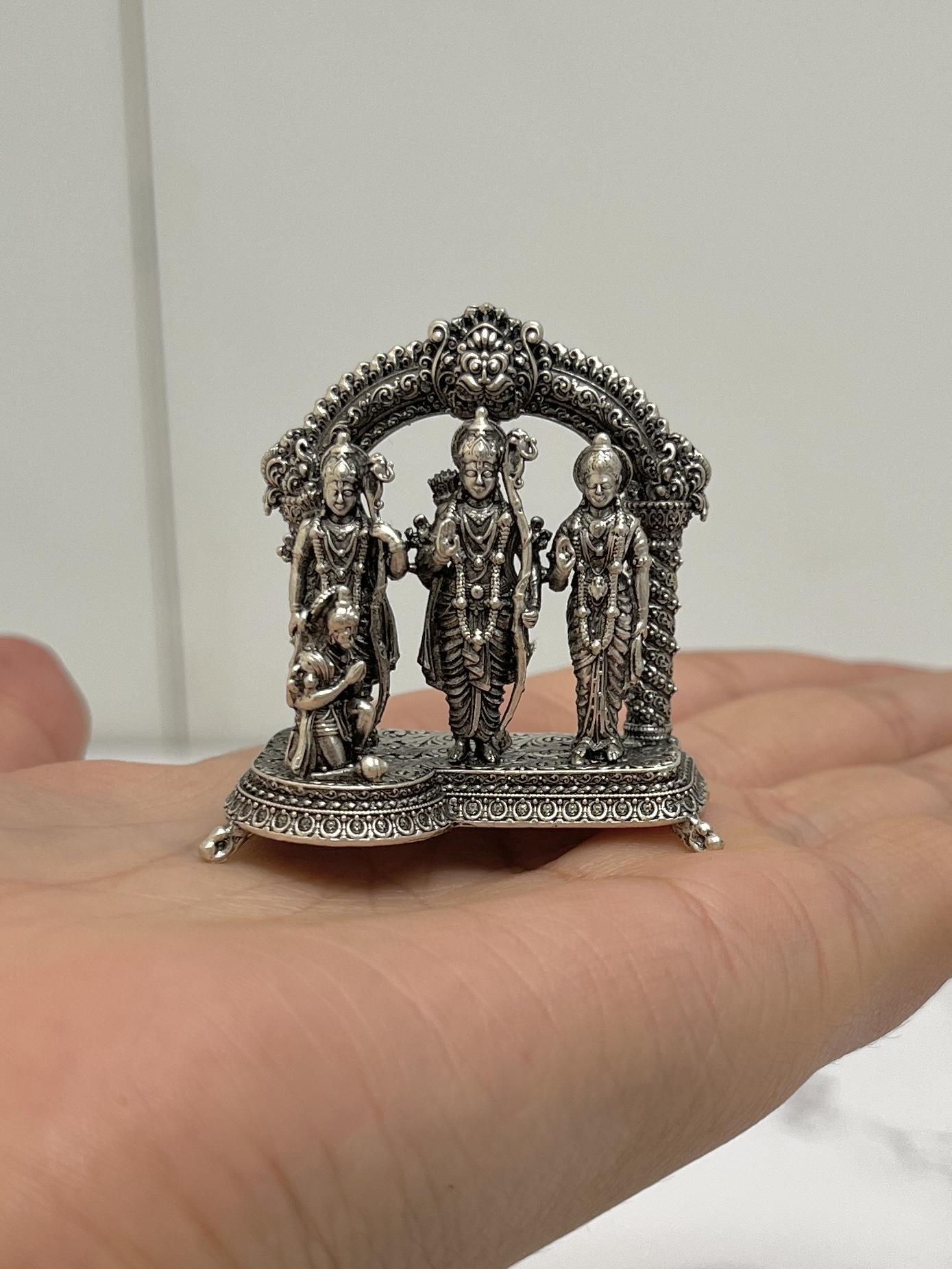 Silver Ram Darbar Idol · 33 g, sterling silver