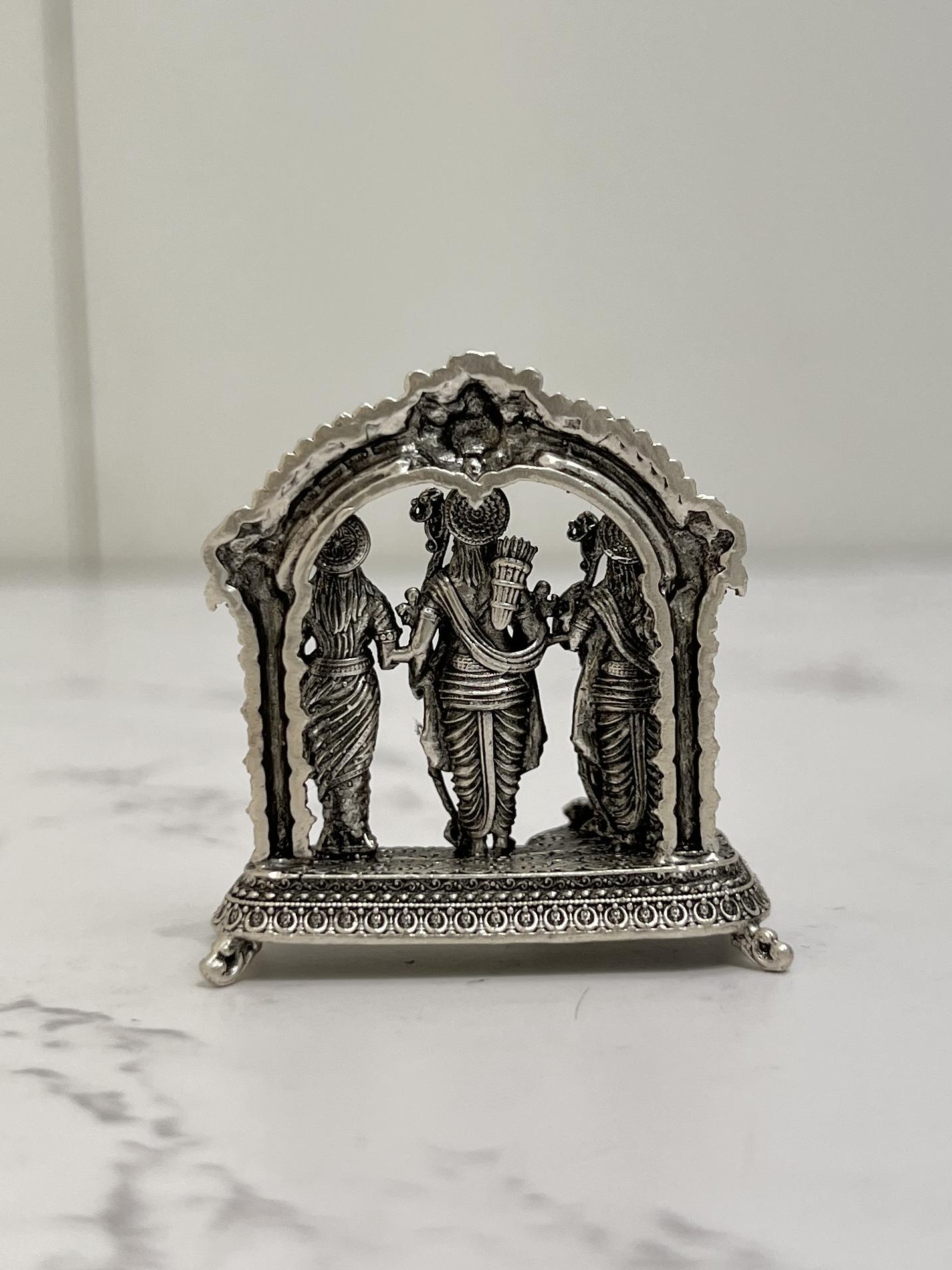 Silver Ram Darbar Idol · 33 g, sterling silver