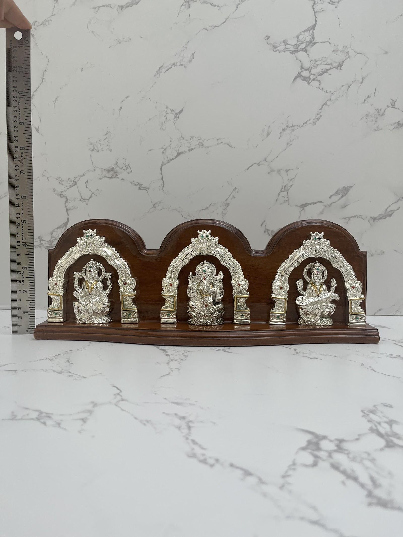 Silver Lakshmi Ganesh Saraswati Idol · 137 g, sterling silver