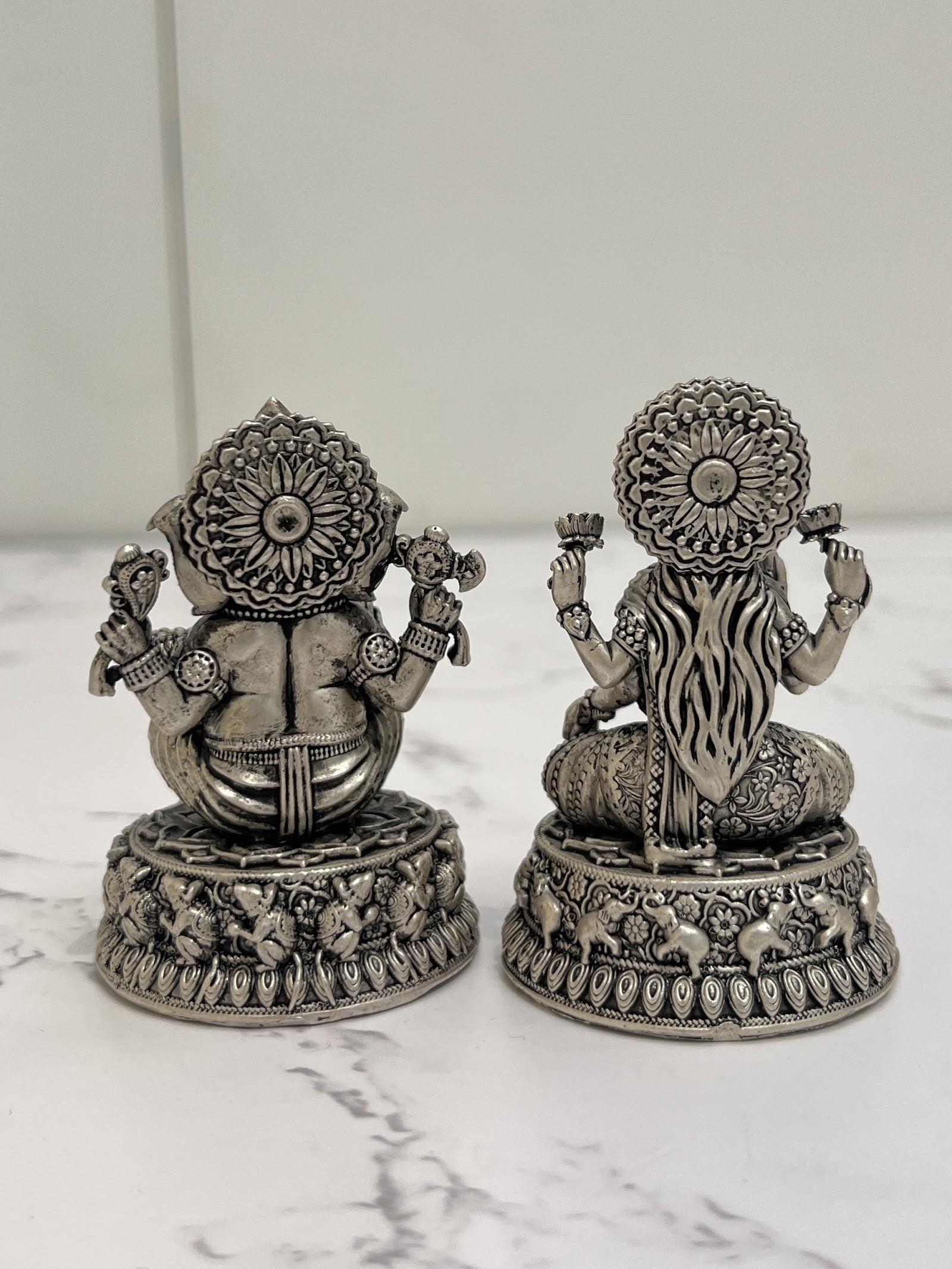 Silver Lakshmi Ganesh Idol · 51–174 g — 174 g
