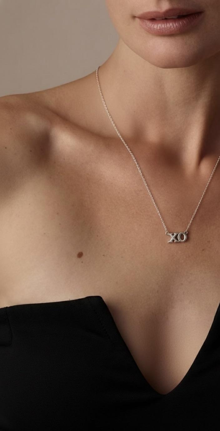 XO Necklace