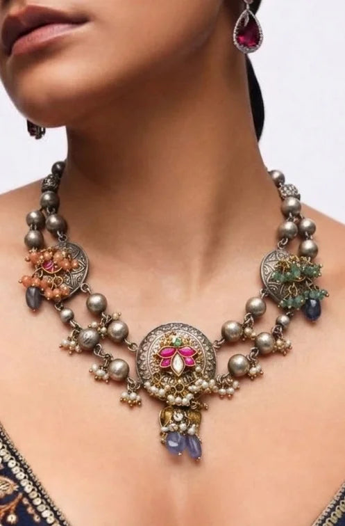 PEARL BEADED NECKLACE