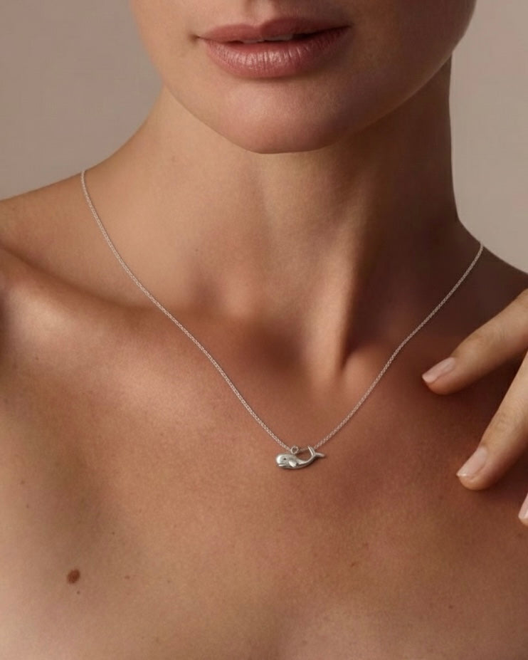 WHALE NECKLACE