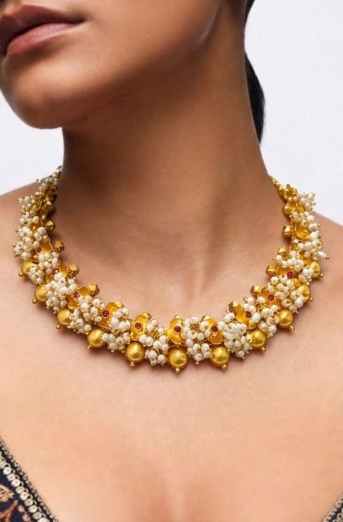 GULNAAR PEARL NECKLACE
