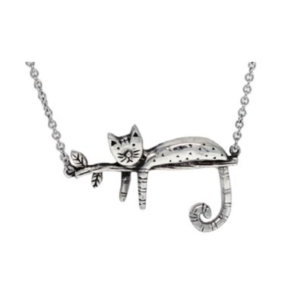 Close-up of lazy cat pendant with message 925 silver – detailed cute cat charm