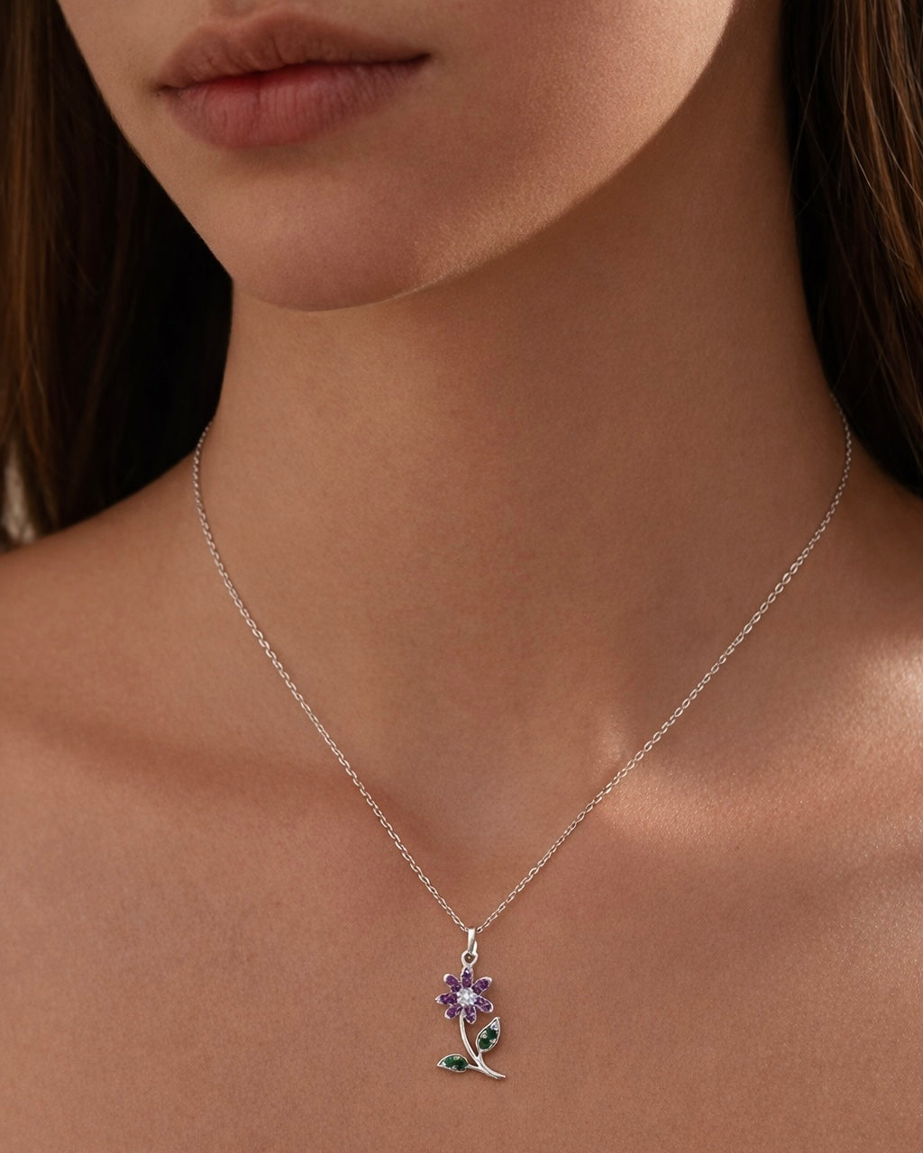 Model wearing 925 silver floral necklace with flower pendant and dream message