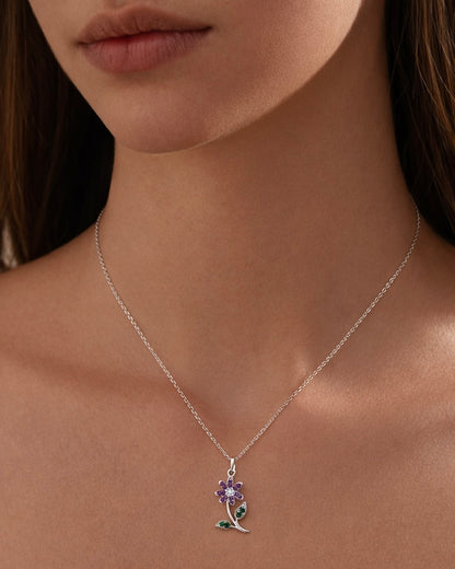 Model wearing 925 silver floral necklace with flower pendant and dream message
