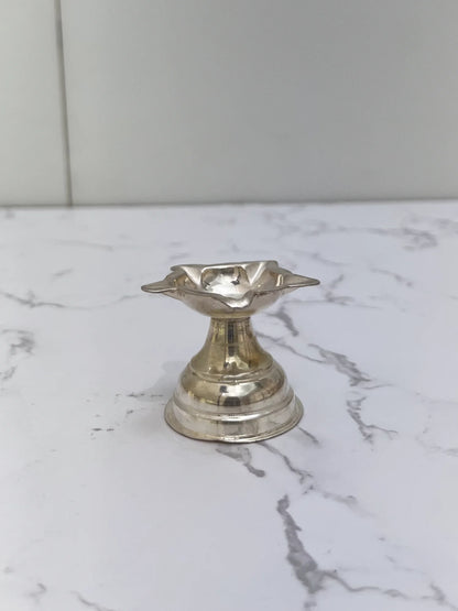 5 MUKHI DIYA