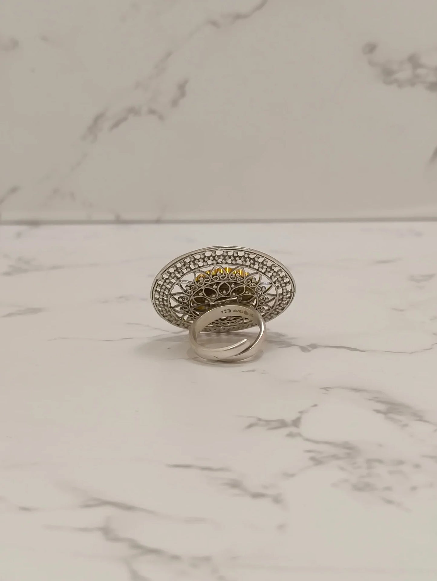 ROUND BRIDAL RING