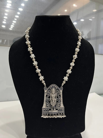 TEMPLE NECKLACE