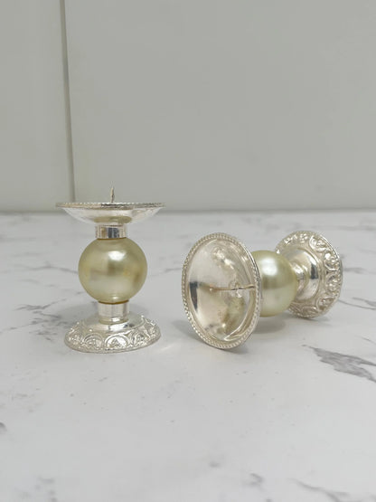PEARL CANDLE STAND