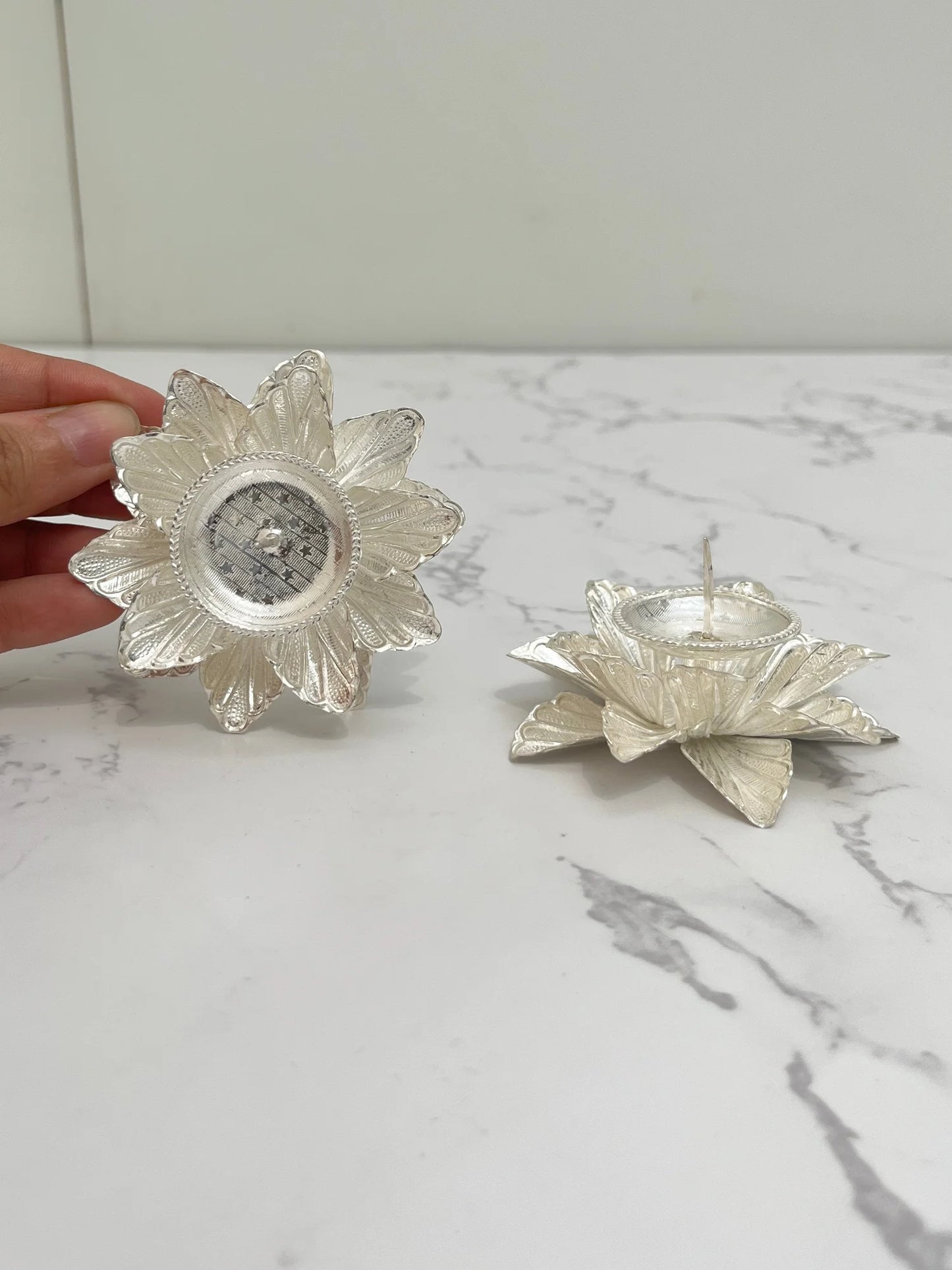 LOTUS CANDLE STAND