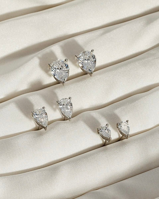 PEAR SOLITAIRE EARRINGS