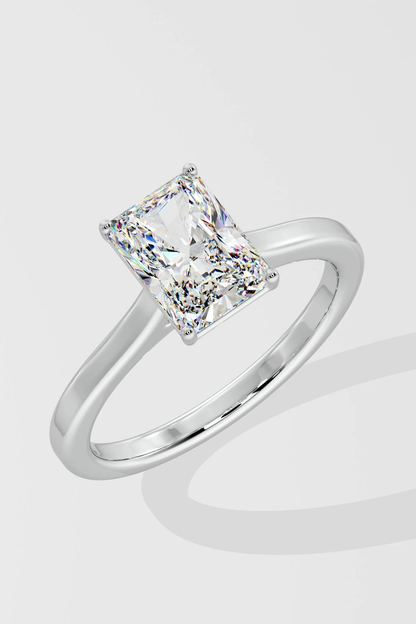 Close-up of Radiant cut lab-grown diamond (G Colour VS2 Clarity) and prong setting on solitaire ring