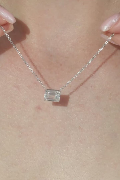 EMERALD SOLITAIRE NECKLACE