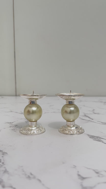 PEARL CANDLE STAND