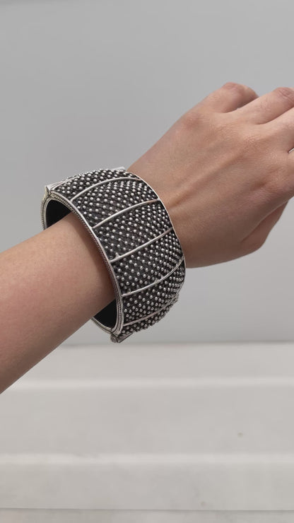 SILVER GARNET BANGLE