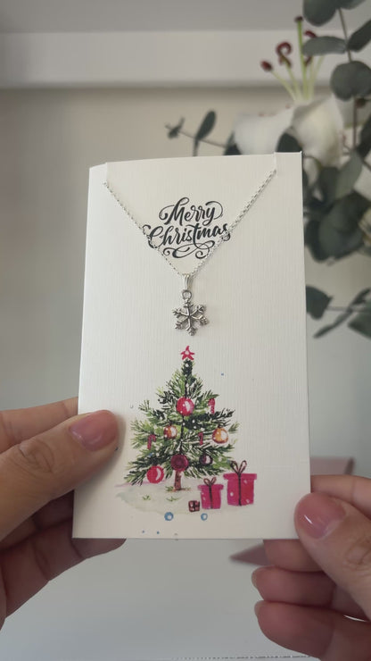 SNOWFLAKE NECKLACE
