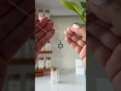 STAR OF DAVID NECKLACE