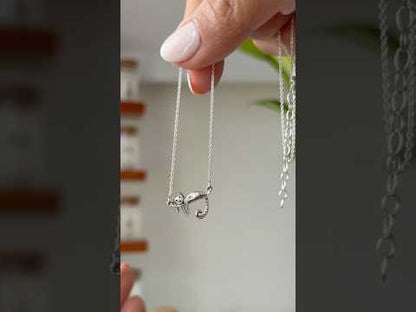 LAZY CAT NECKLACE