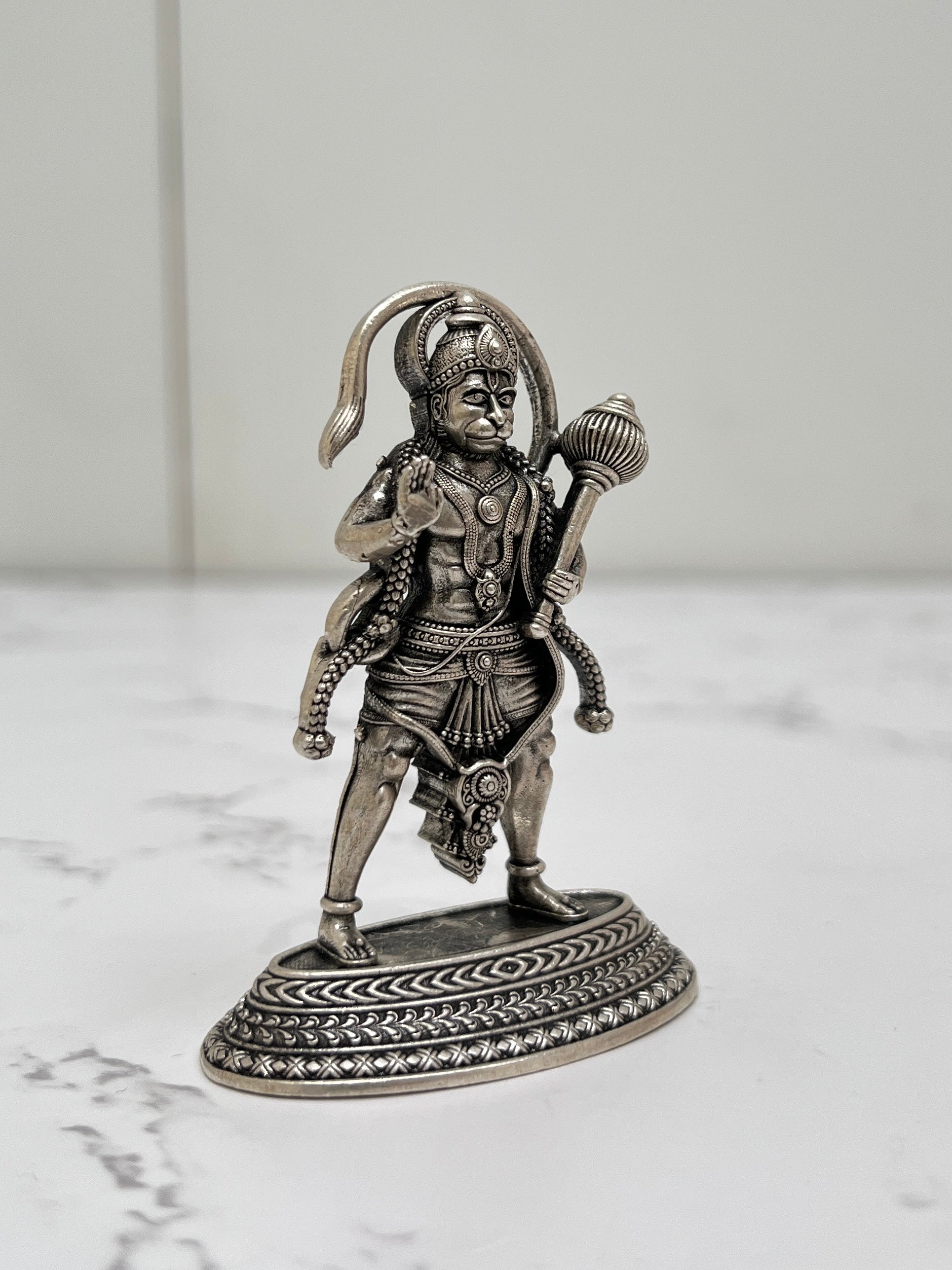 Side profile of 925 sterling silver Hanuman idol – intricate crown and gada detailing